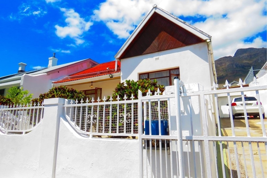 To Let 3 Bedroom Property for Rent in Woodstock Western Cape